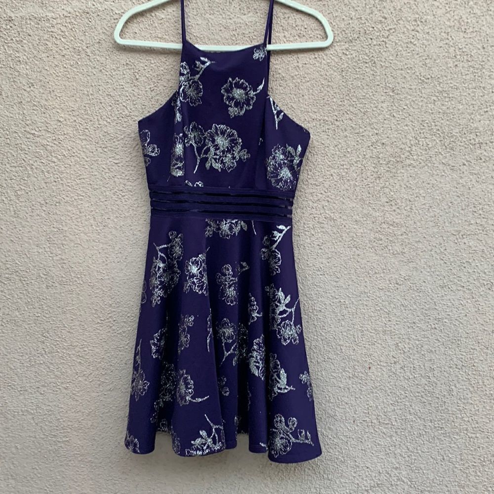 Purple Silver Sparkle Flower Size 7 Adjustable Strap Backless Short Sleeve Dress